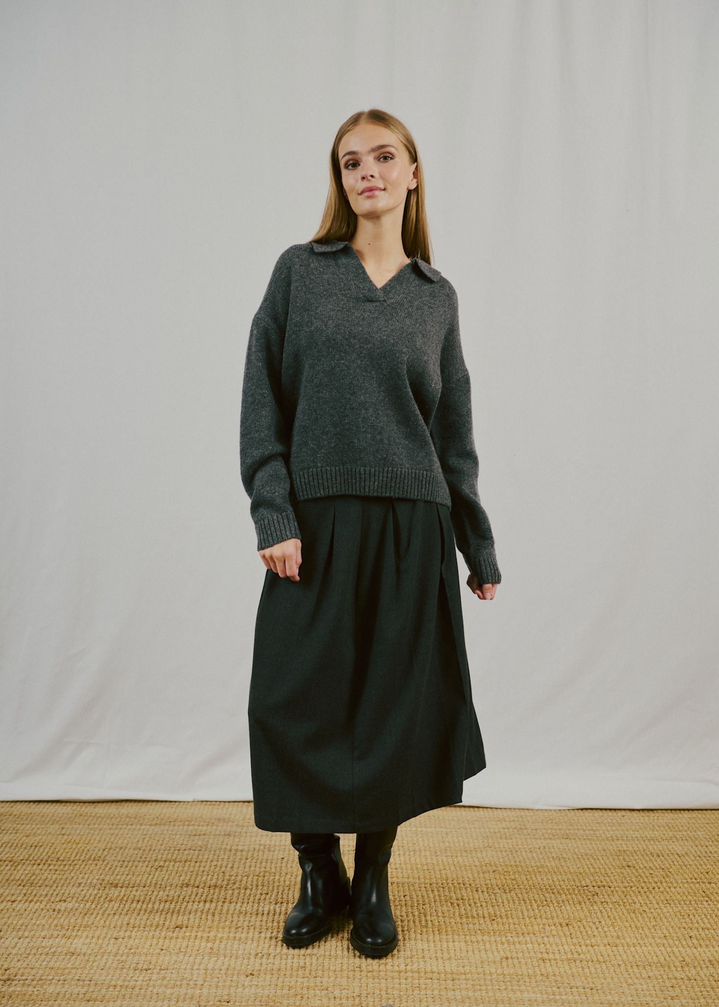 BS Hedwig Regular Fit Strik - Dark Grey