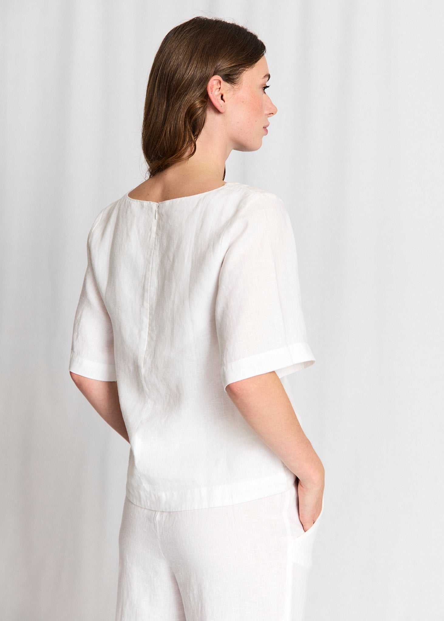 BS Lucianne Regular Fit Top - Vit