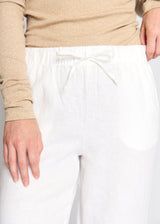 BS Betty Bukser - White