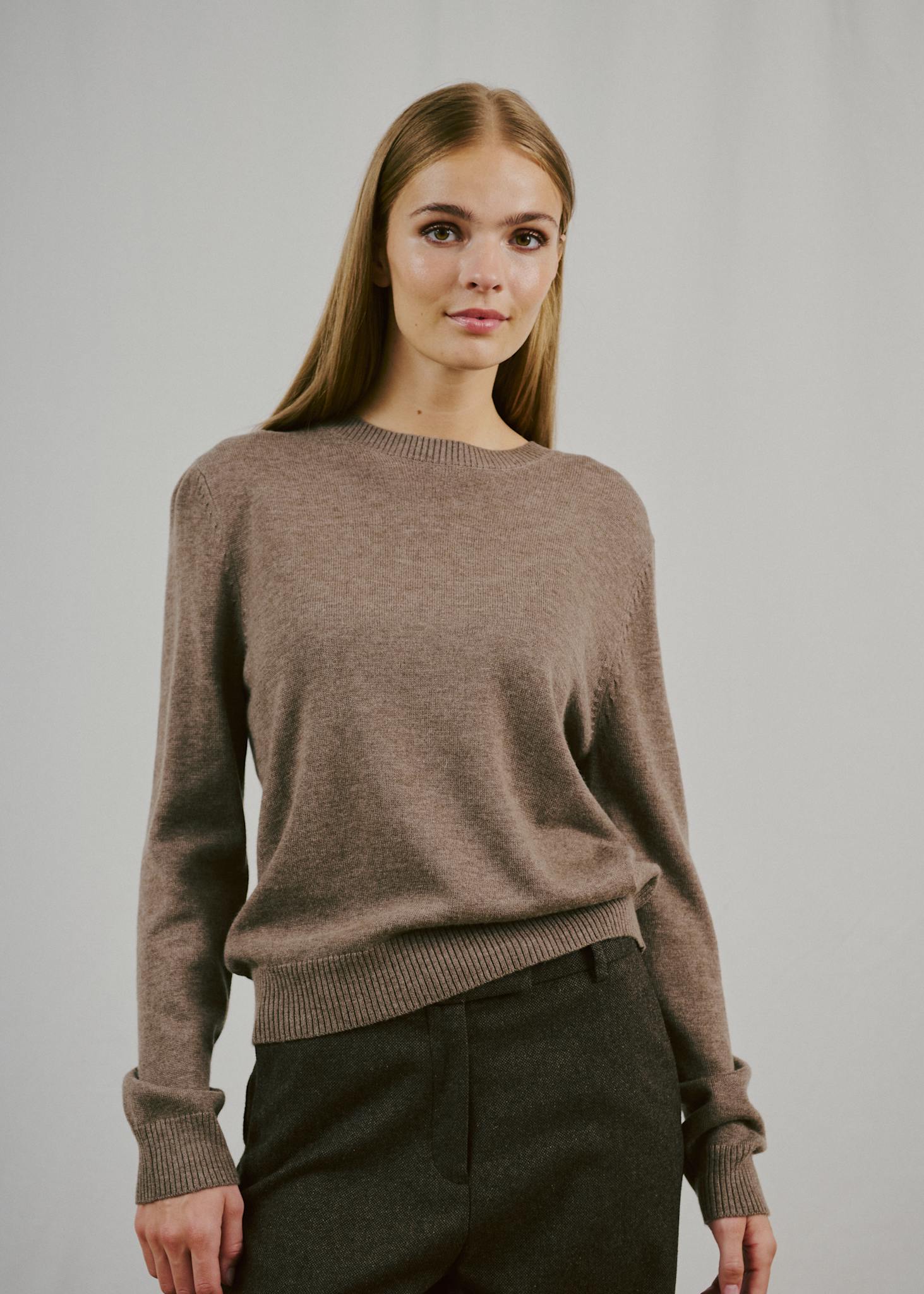 BS Brunhild Regular Fit Strik - Mole