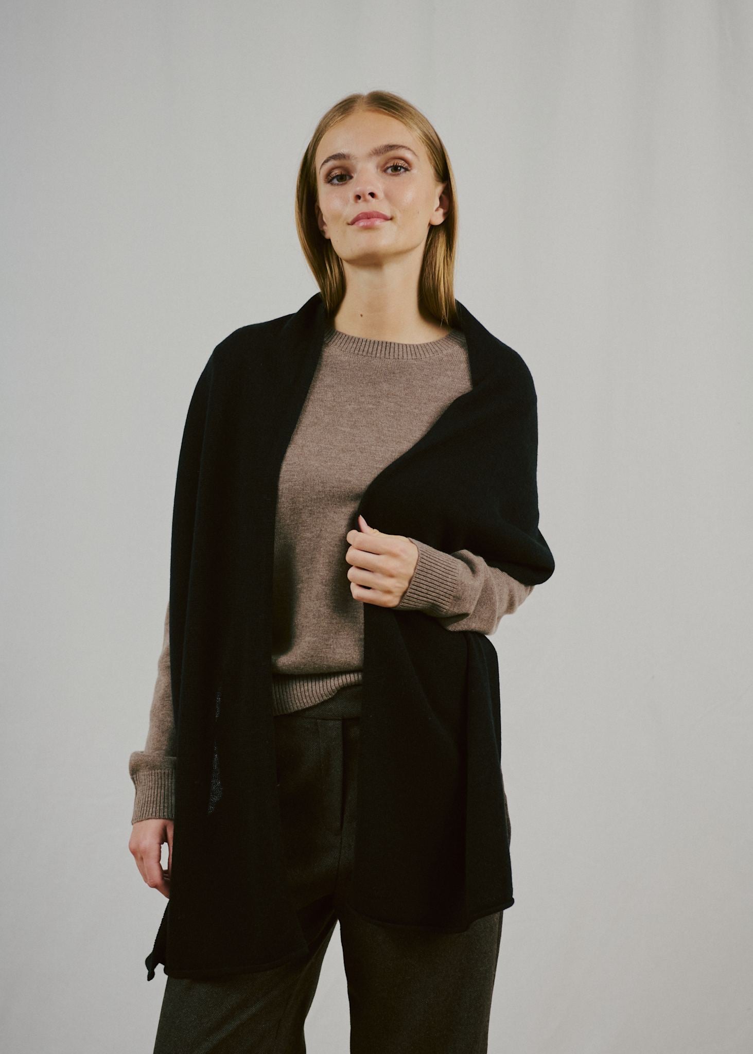 BS Liesel Tørklæde - Black