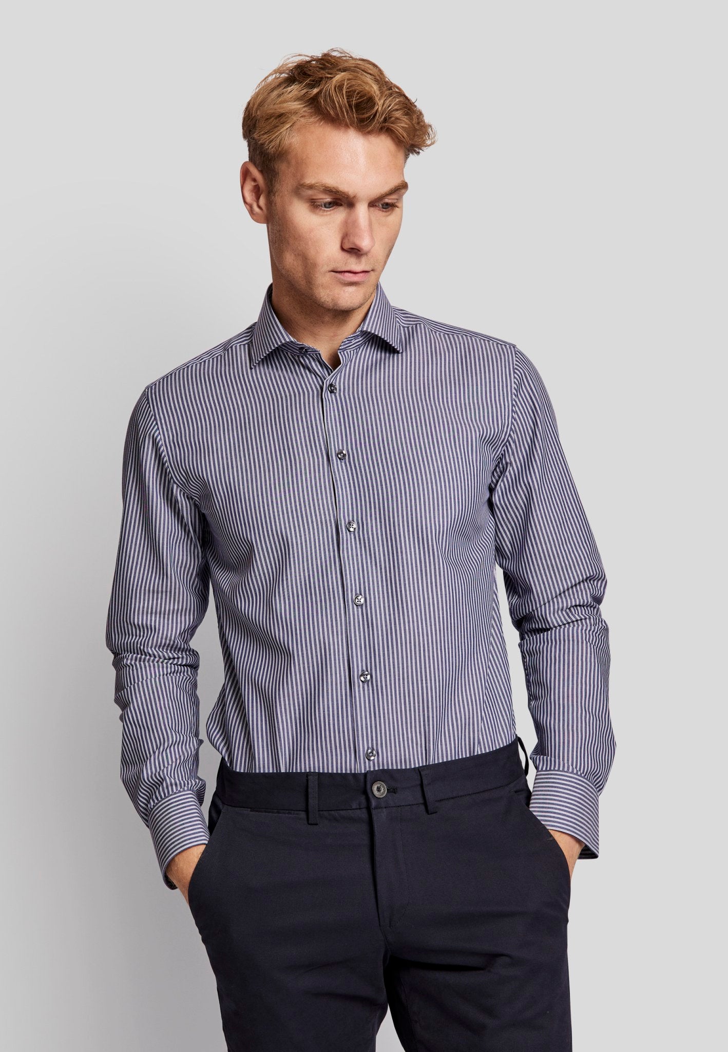 BS Lobont modern fit Skjorte - Dark Blue/White