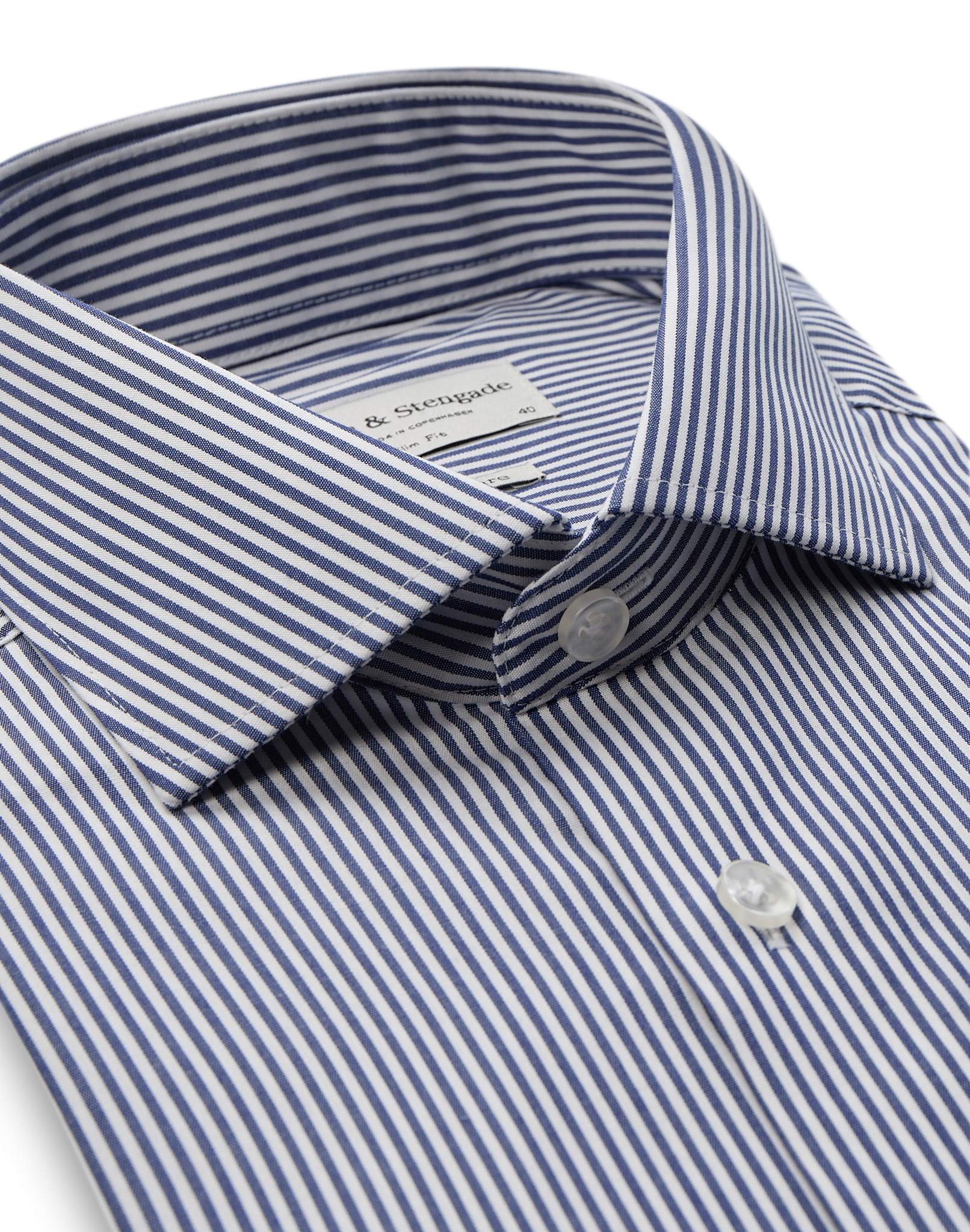 BS Mackenzie Slim Fit Skjorte - Navy/White